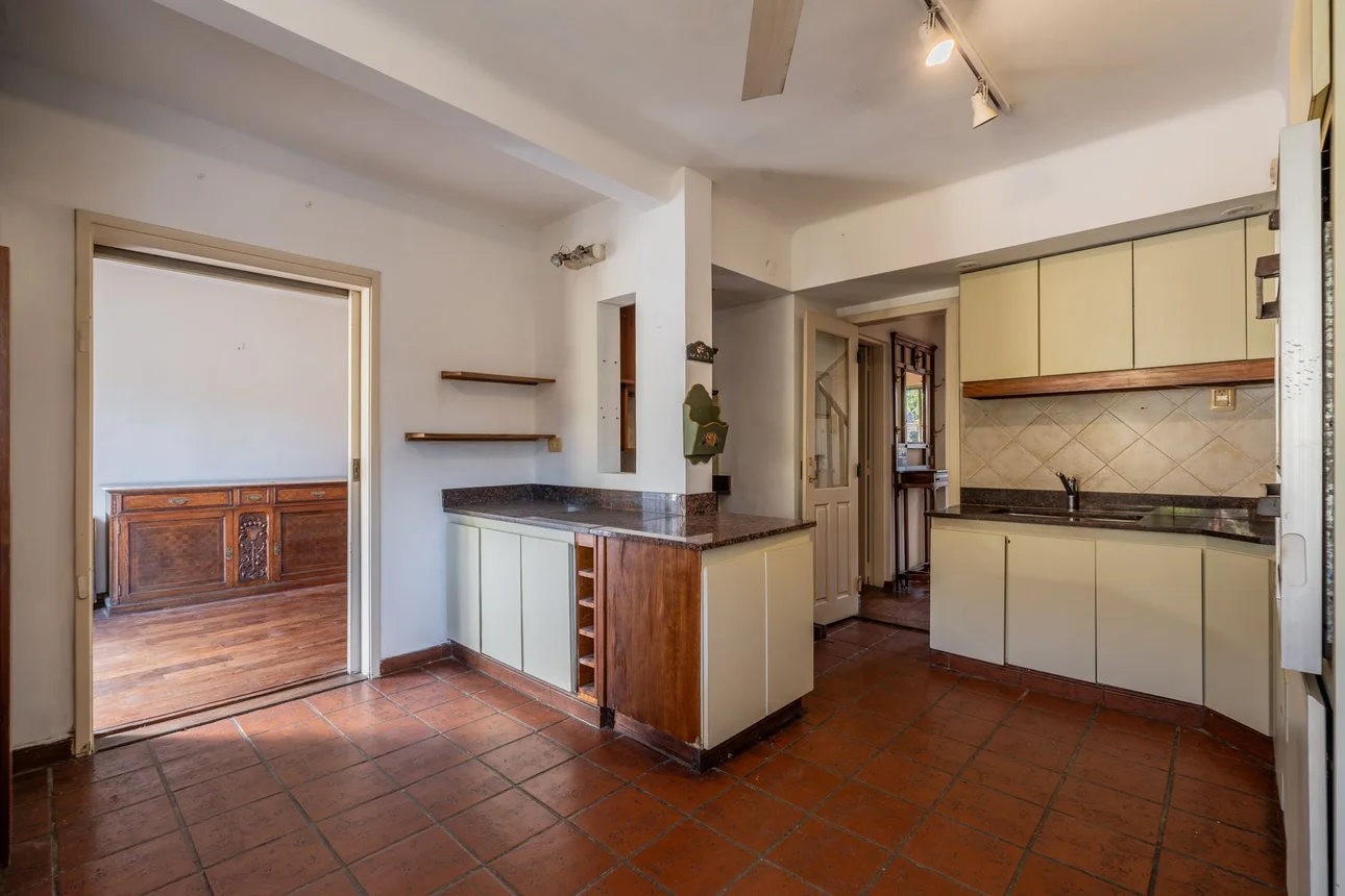Casa de 7 ambientes en venta en Monte Grande, Boulevard Rivadavia 600, foto 3