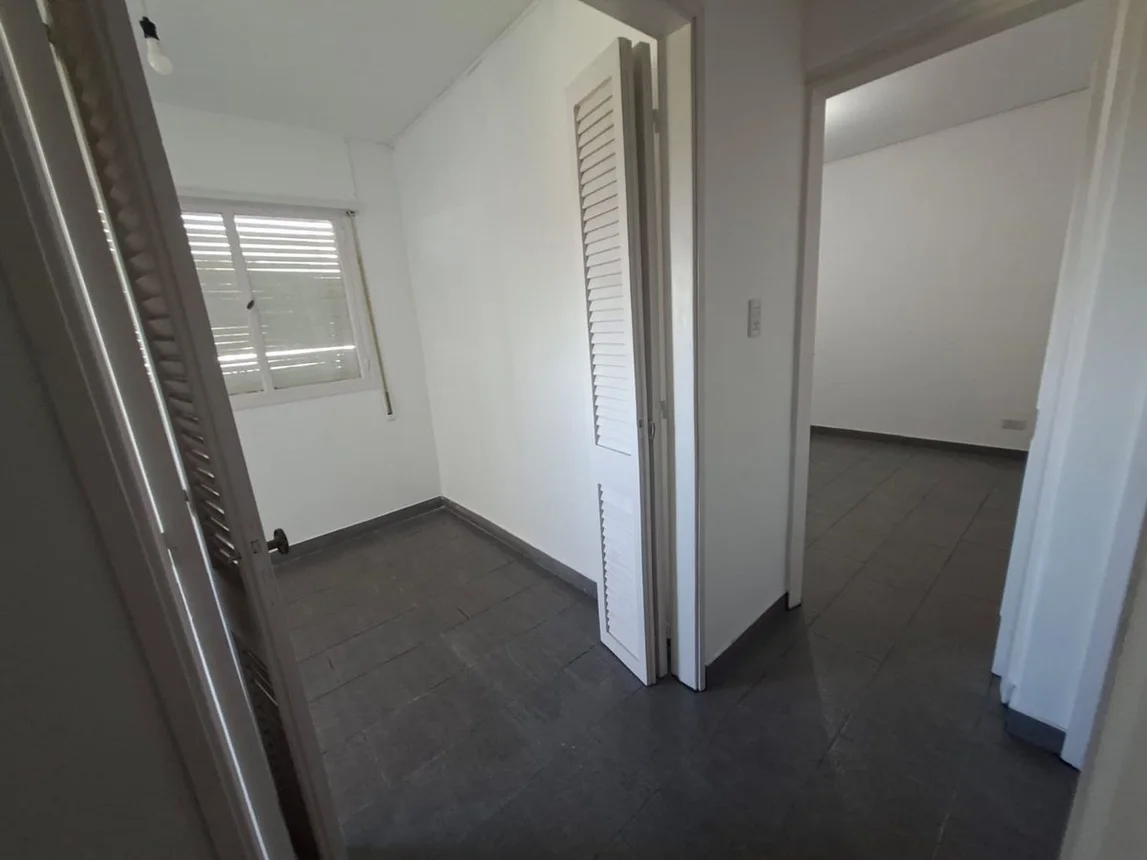 Dpto renovado amplias dimensiones 2 dorm., foto 4