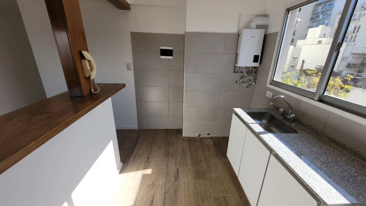 Departamento en alquiler en Quilmes, Almirante Brown 400