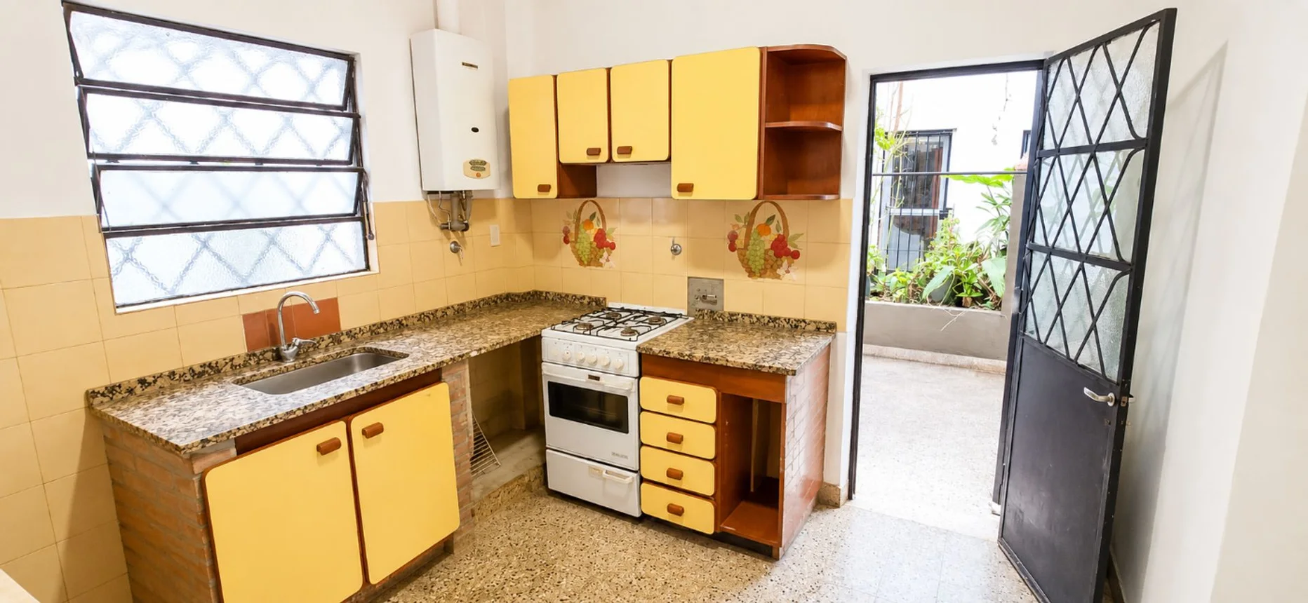 Casa de 5 ambientes en venta en Munro, Cosme Argerich 2500, foto 3