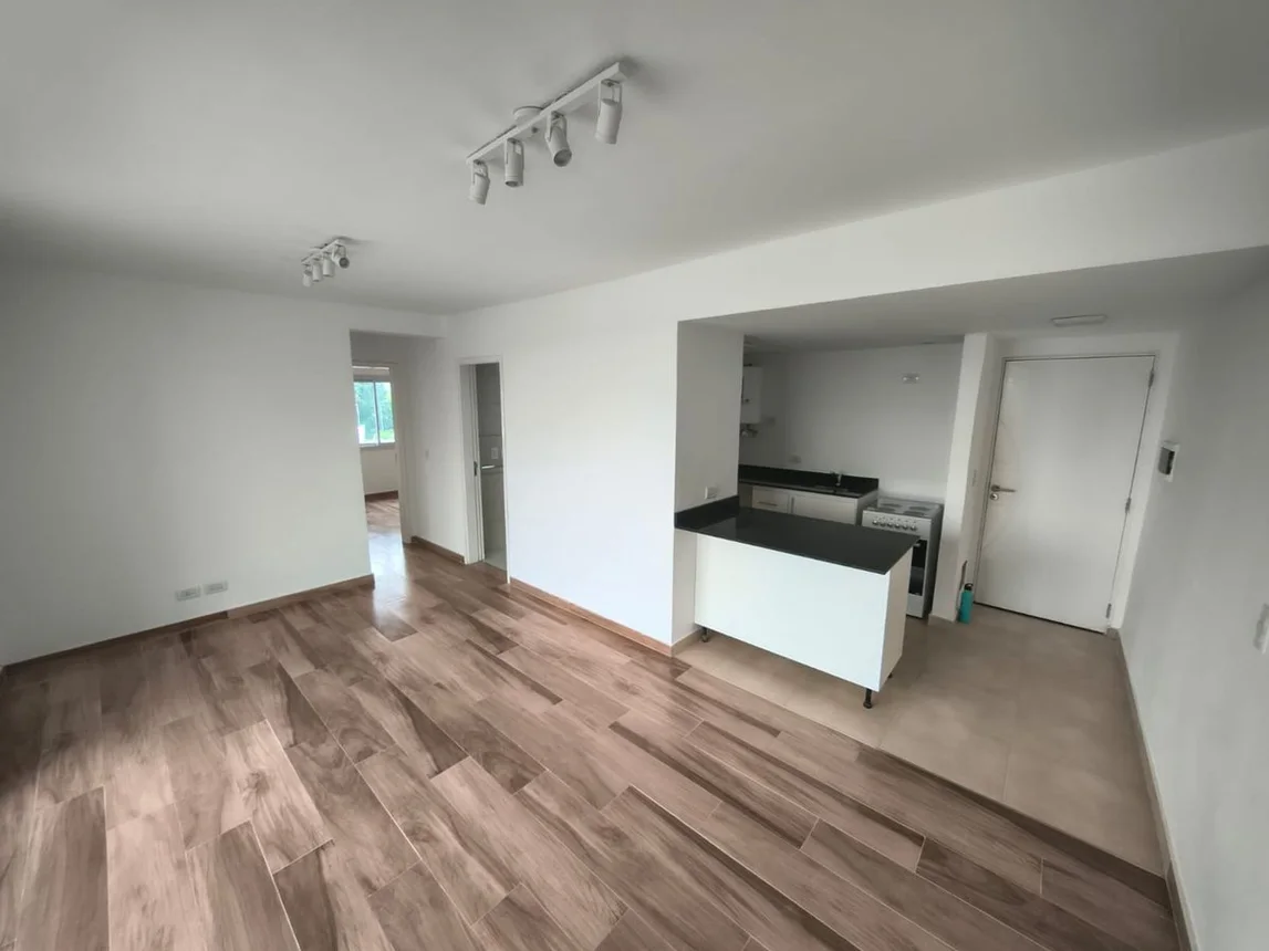 Departamento de 3 ambientes en venta en Moreno, Avenida Miero 700, foto 3