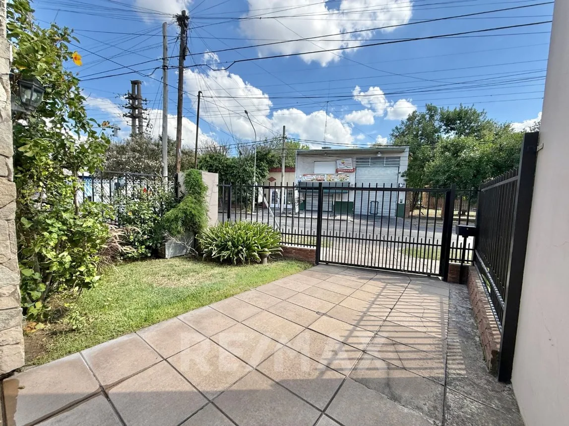 Casa dúplex en venta en Merlo, foto 2