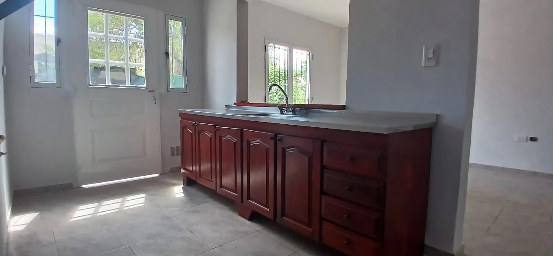 Casa de 4 ambientes en venta en Paraná, Juan Garrigó 2700, foto 3
