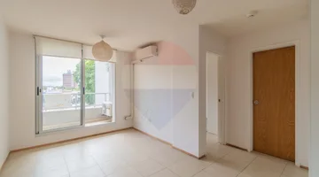 ALQUILER APTO 1 DORM TRES CRUCES GGE BALCON FRENTE