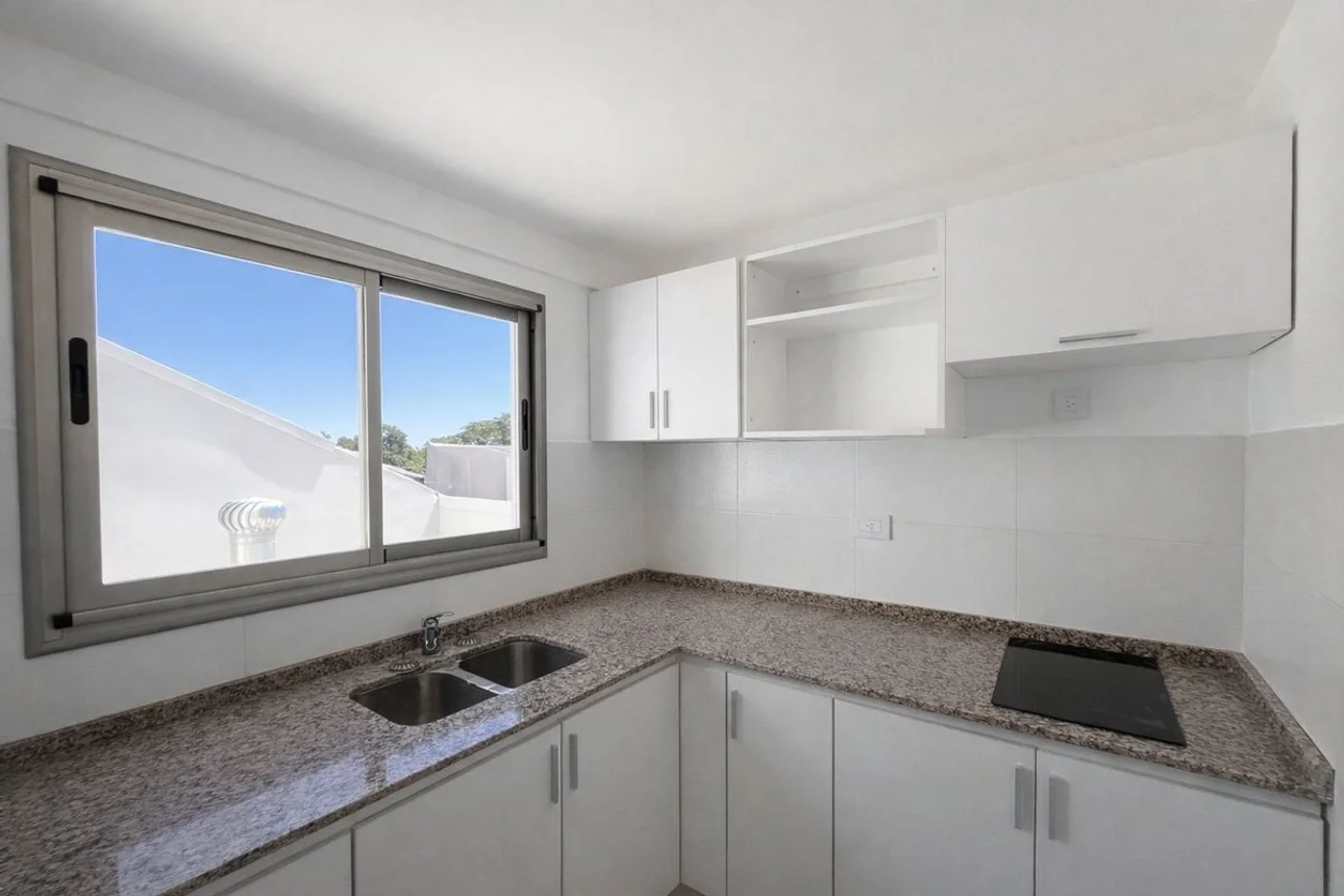 Departamento de 2 ambientes en venta en Hurlingham, Av. Roca 1200, foto 3