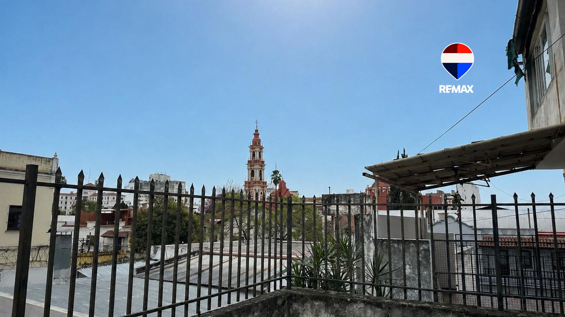 CASA A RECICLAR EN VENTA MACROCENTRO LERMA AL 100 - foto 1
