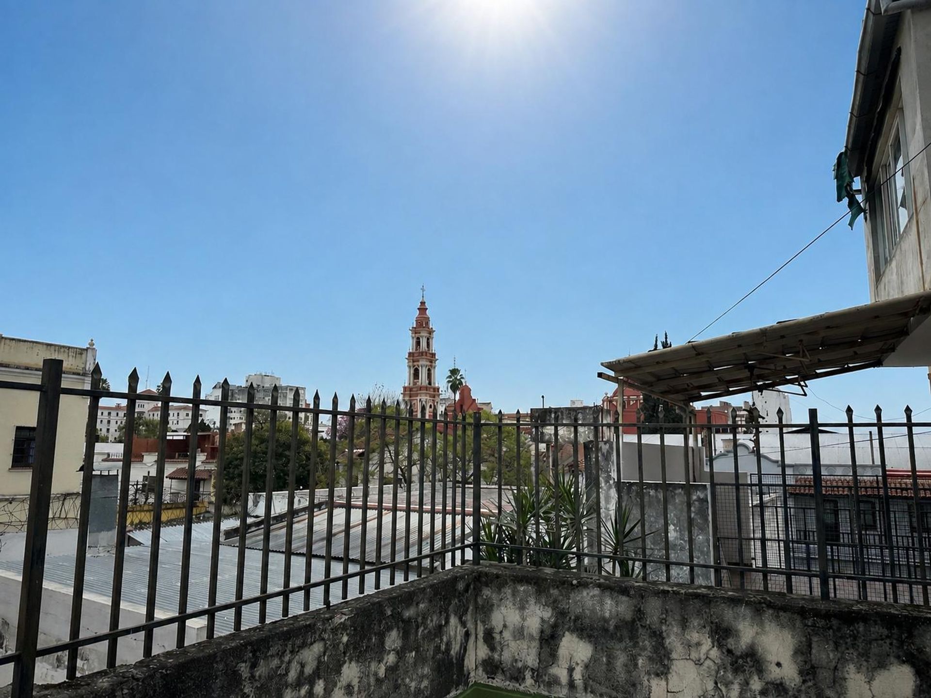 CASA A RECICLAR EN VENTA MACROCENTRO LERMA AL 100 - foto 9