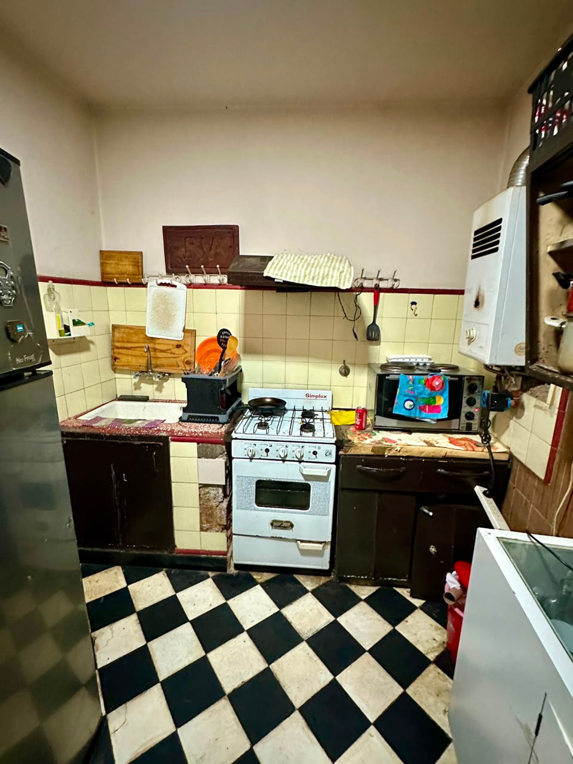CASA A RECICLAR EN VENTA MACROCENTRO LERMA AL 100 - foto 5