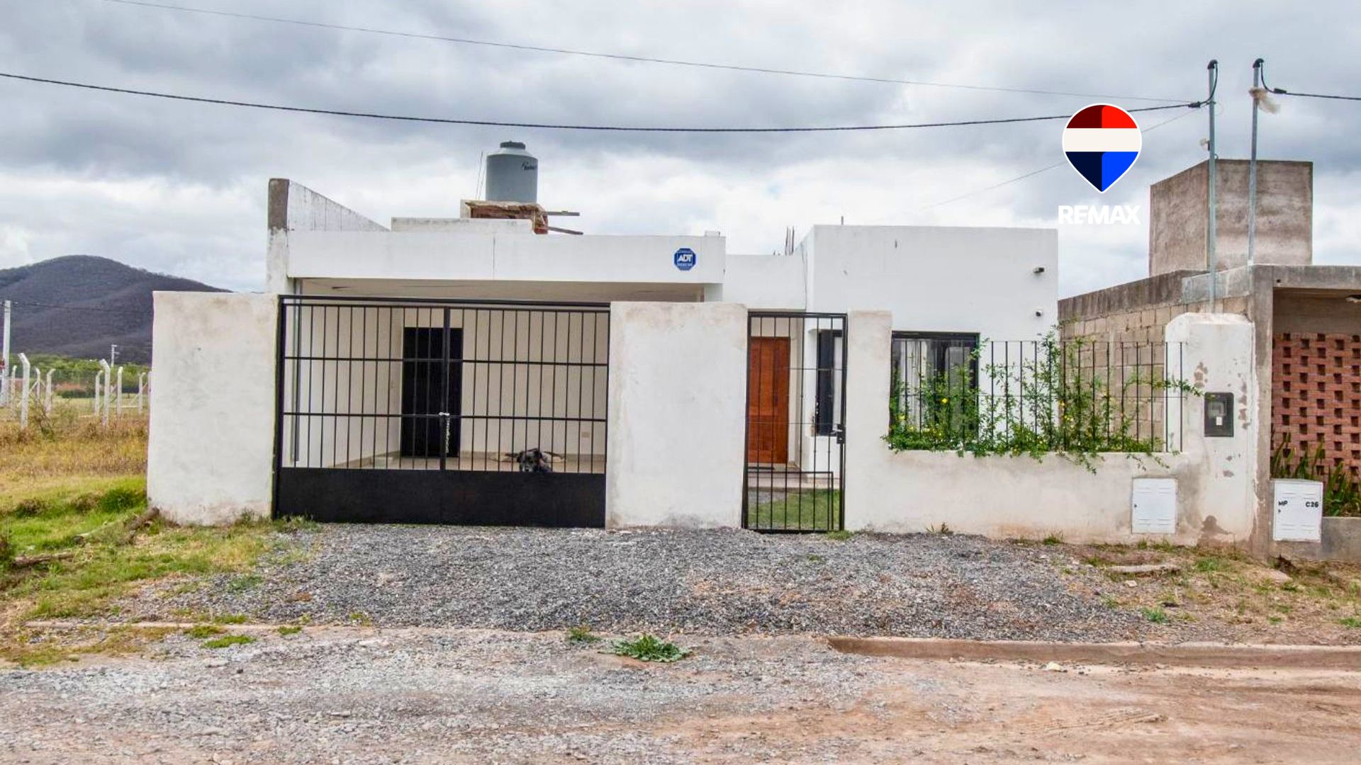 CASA 2 DORMITORIOS VENTA LA CELESTINA CERRILLOS - foto 1