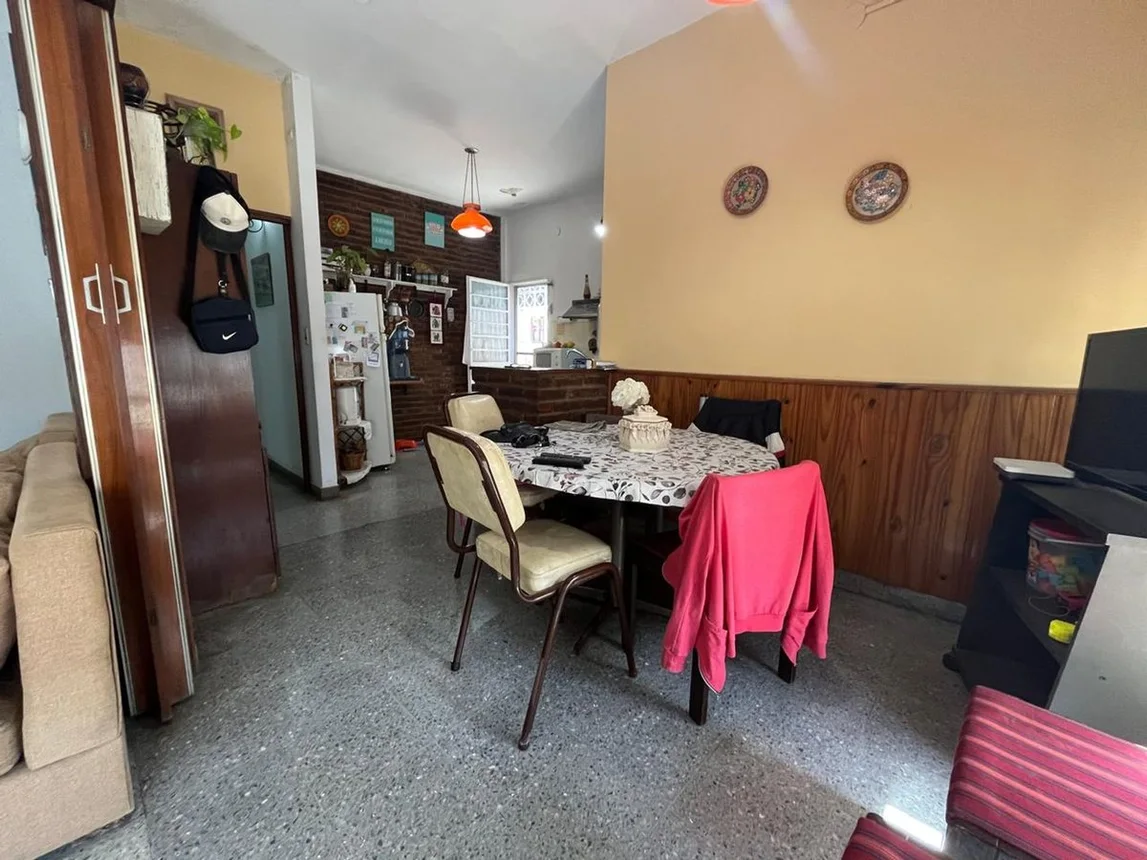 Casa de 3 ambientes en venta en Villa Luzuriaga, Entre Ríos 100, foto 3