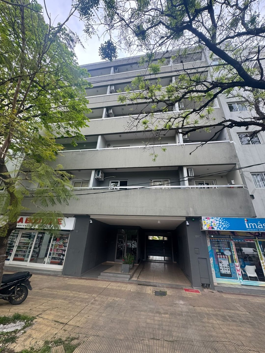 MONOAMBIENTE EN VENTA LA PLATA - CASCO
