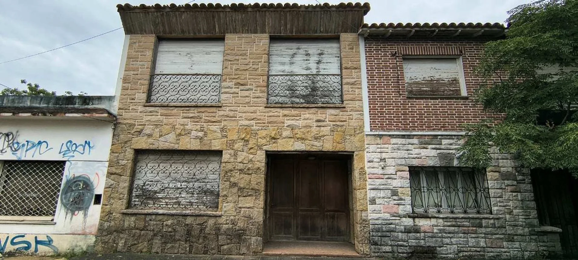 PH de 4 ambientes en venta en Temperley, Carlos Casares 600
