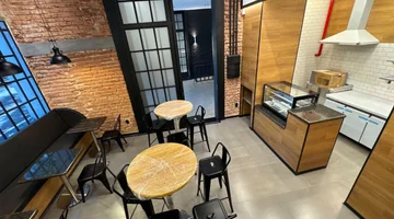 Alquiler de local equipado p/ cafetería en Cordón