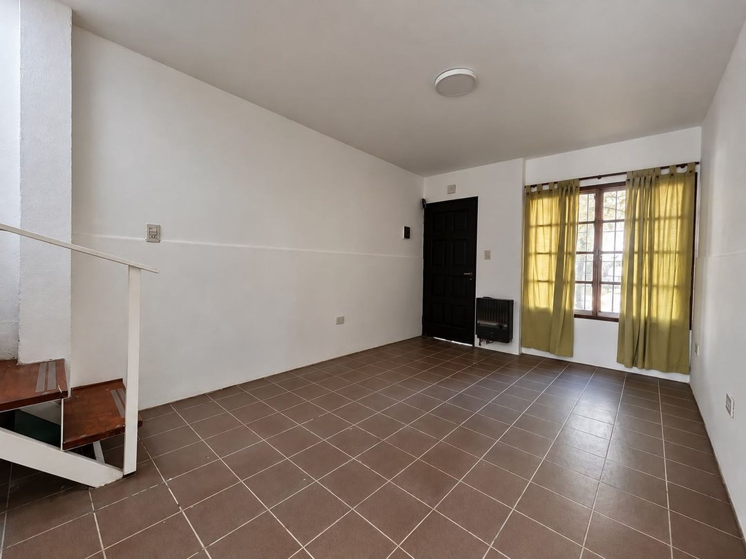 VENTA DE DUPLEX 3 AMBIENTES MORON- FINANCIA