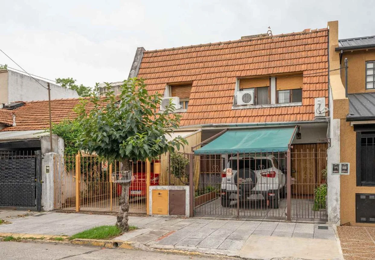 Casa dúplex en venta en Martínez