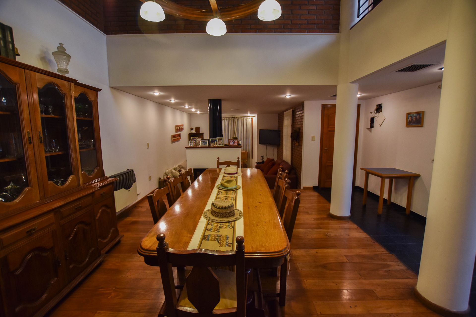 Foto 5 — VENTA DE CASA 4 DORMITORIOS CON PILETA