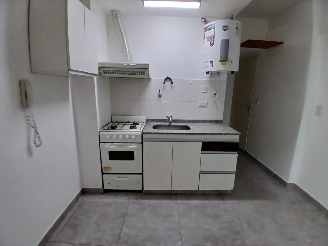 Monoambiente en alquiler en Villa del Parque, Avenida San Martín 4200, foto 3
