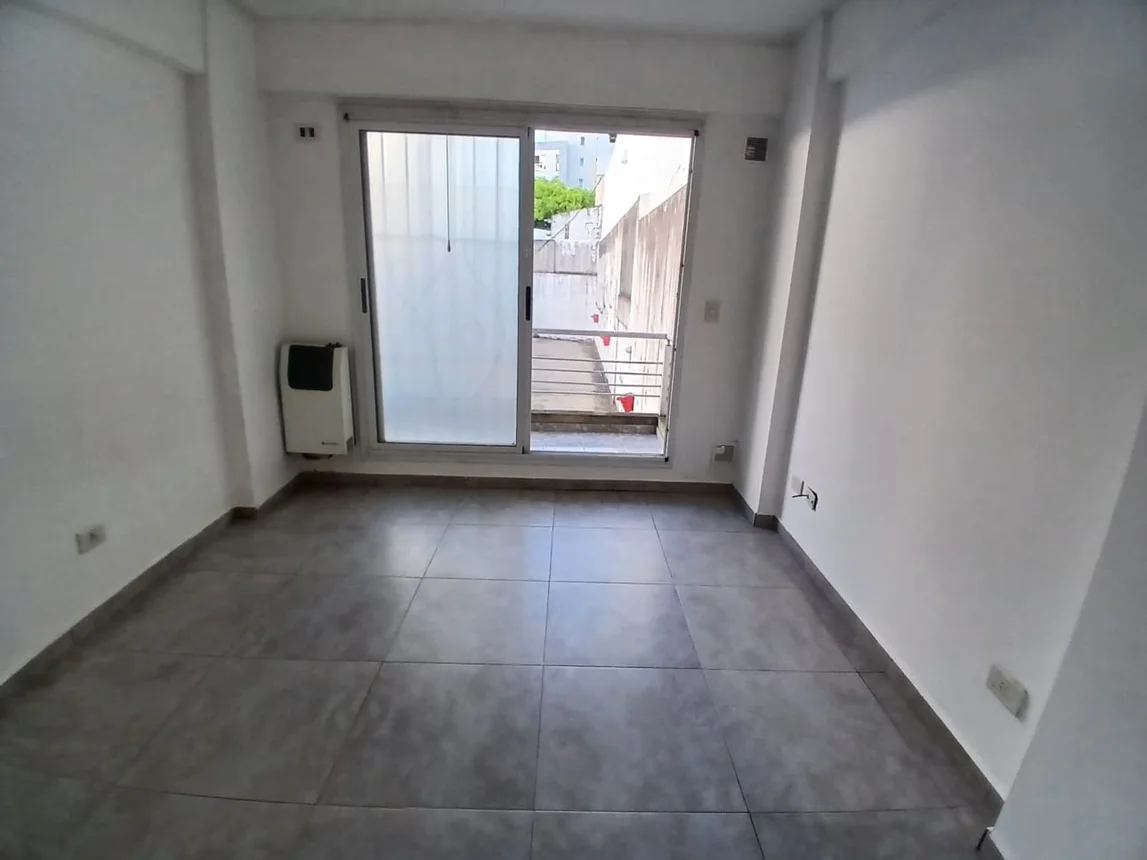 Monoambiente en alquiler en Villa del Parque, Avenida San Martín 4200