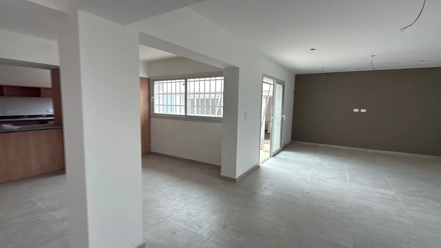 Casa dúplex de 6 ambientes en alquiler en Córdoba, Gregorio de Laferrere 2500