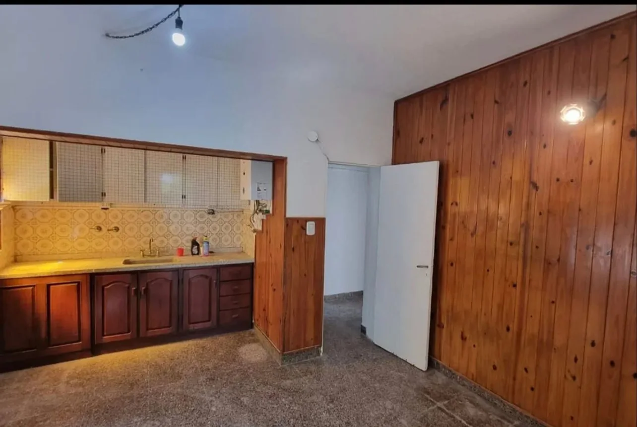 En viale, casa 5 ambiente con gran terreno, foto 4