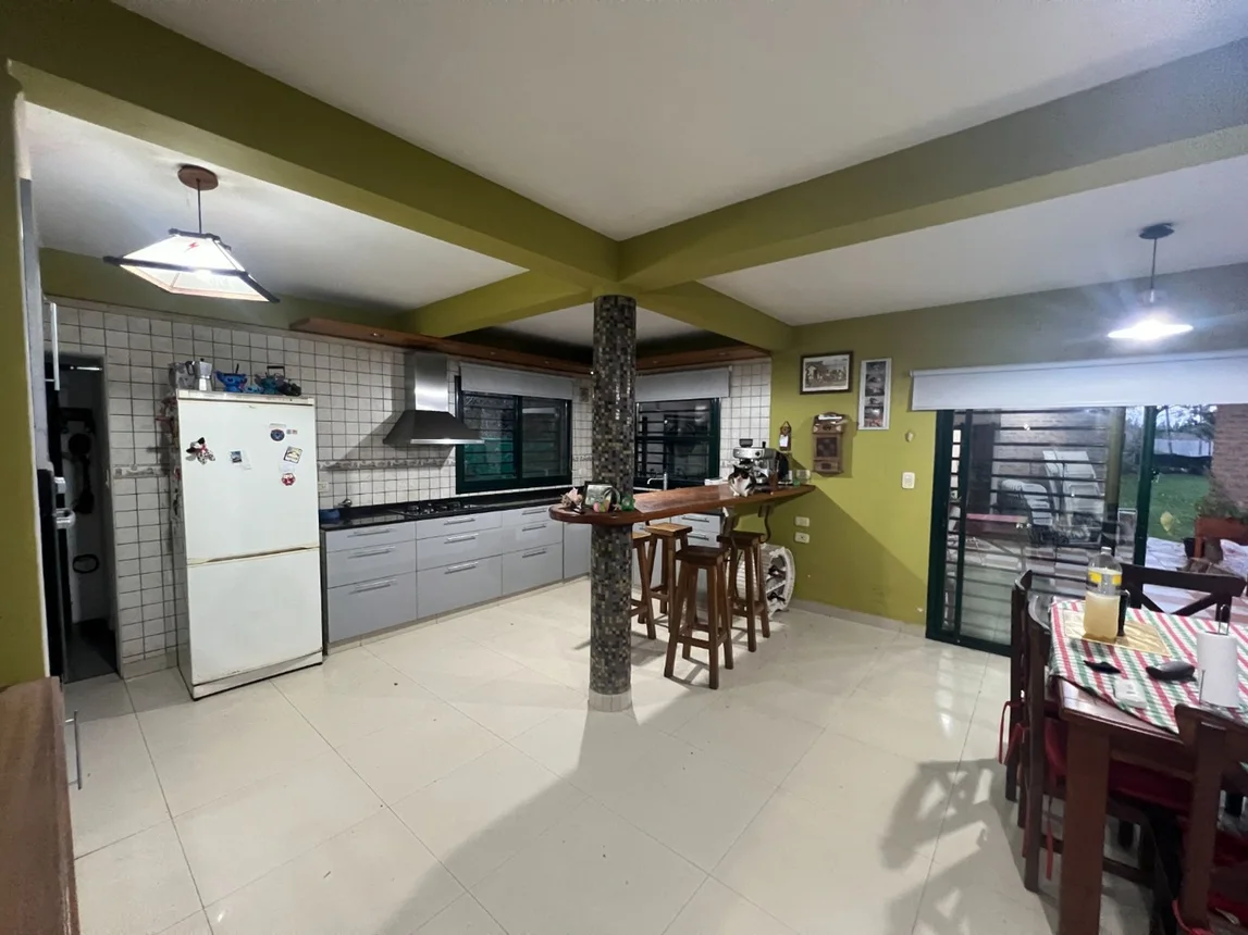 Casa en venta en Manuel Alberti, foto 2