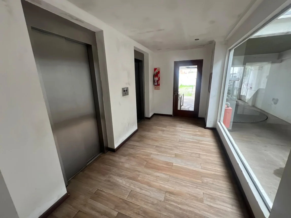 Departamento de 2 ambientes en venta en Santa Fe, Hipólito Irigoyen 3100, foto 2
