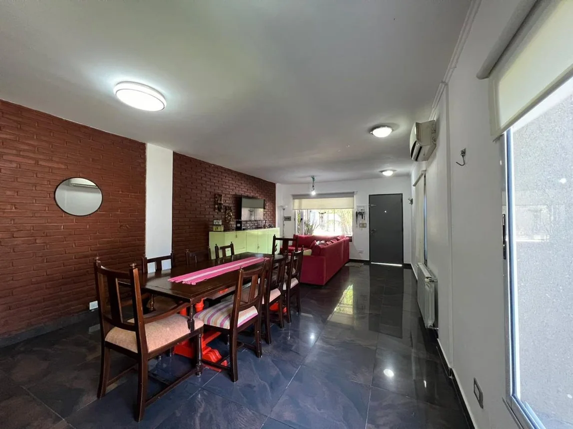 Venta casa 4 amb. c/ garage - ituzaingo, foto 2