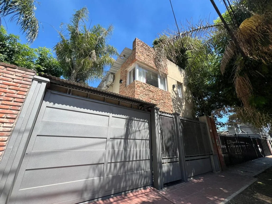 Venta casa 4 amb. c/ garage - ituzaingo, foto 1