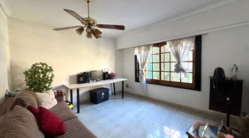 VENTA CASA 5 AMBIENTES JARDIN VILLA LUZURIAGA