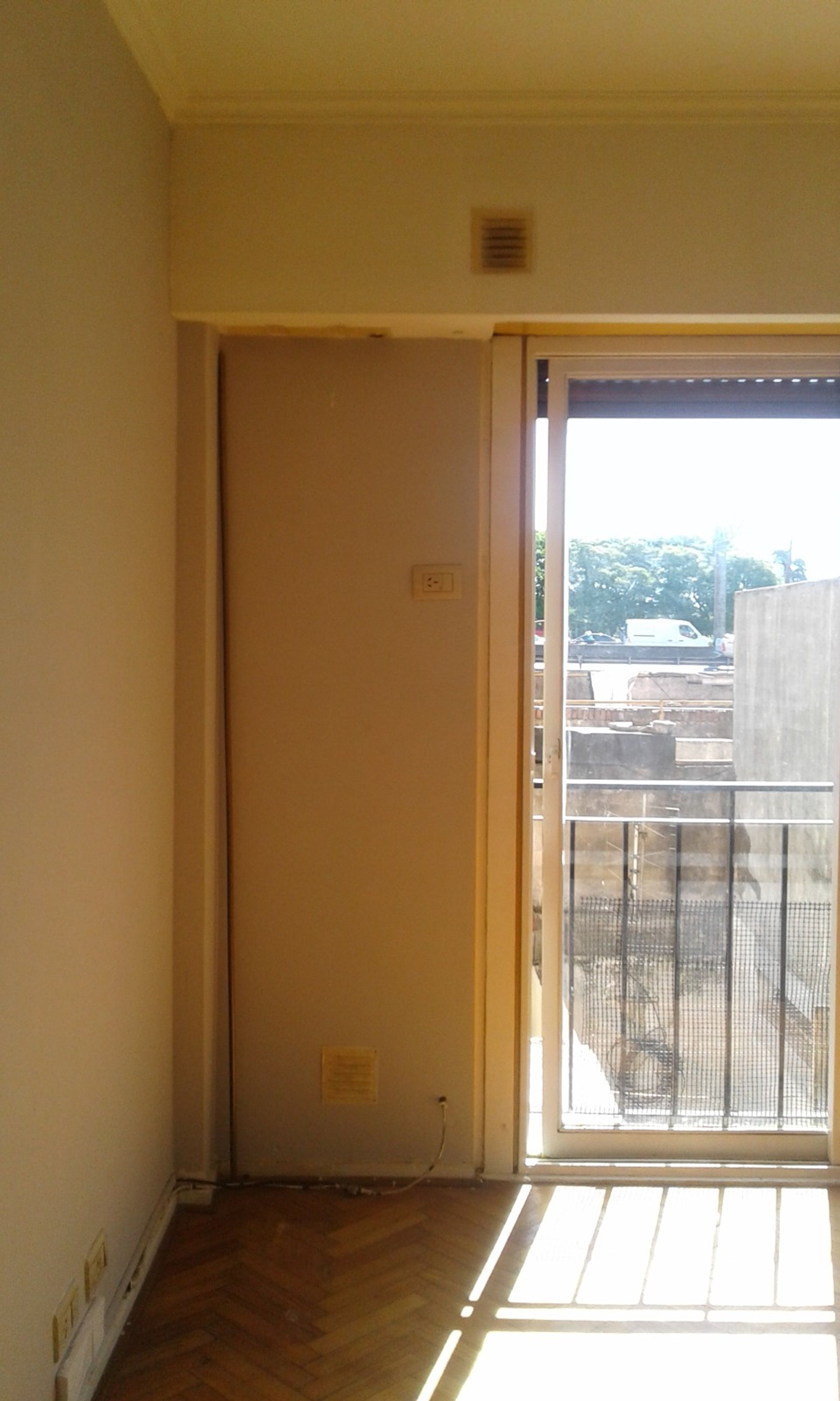 Foto 9 — VENTA DTO 2 AMB BALCON FRANCES Y PATIO LINIERS