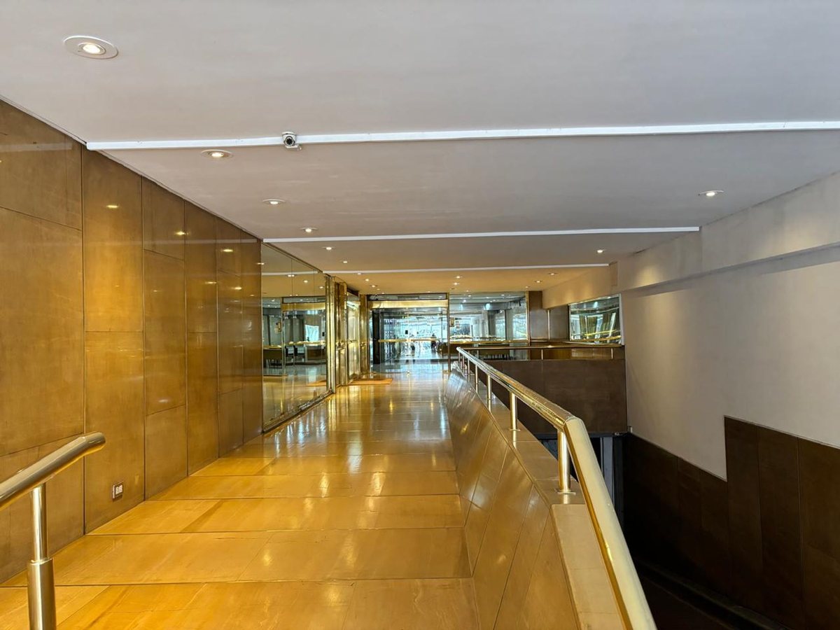 Foto 9 — VENTA COCHERA EN RECOLETA
