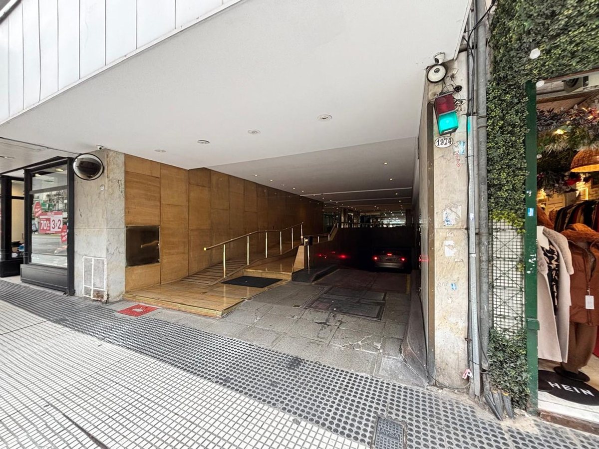 Foto 11 — VENTA COCHERA EN RECOLETA