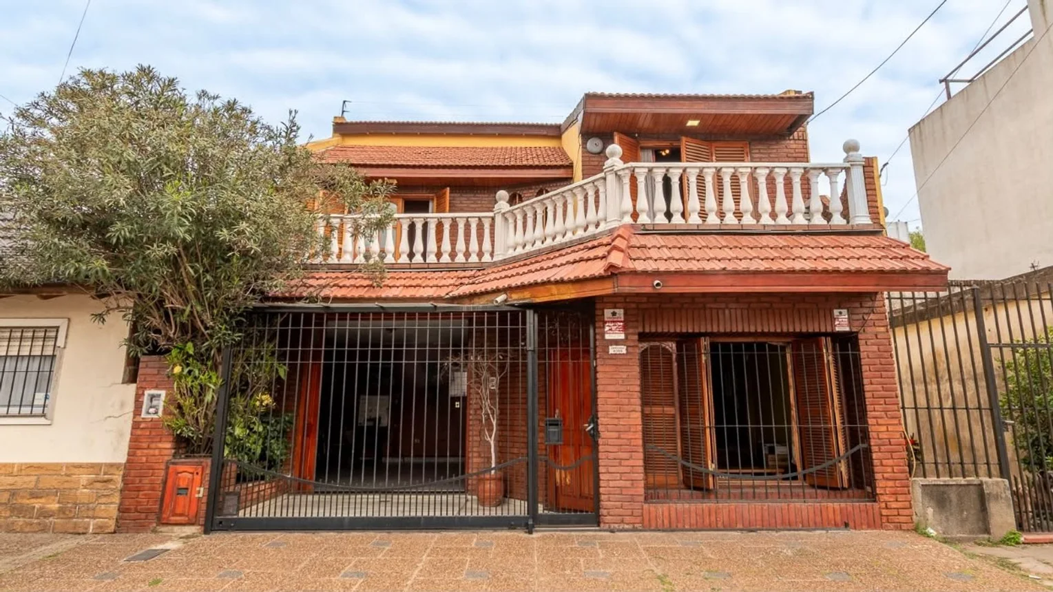 Casa en venta en Isidro Casanova, Sarrachaga 6300