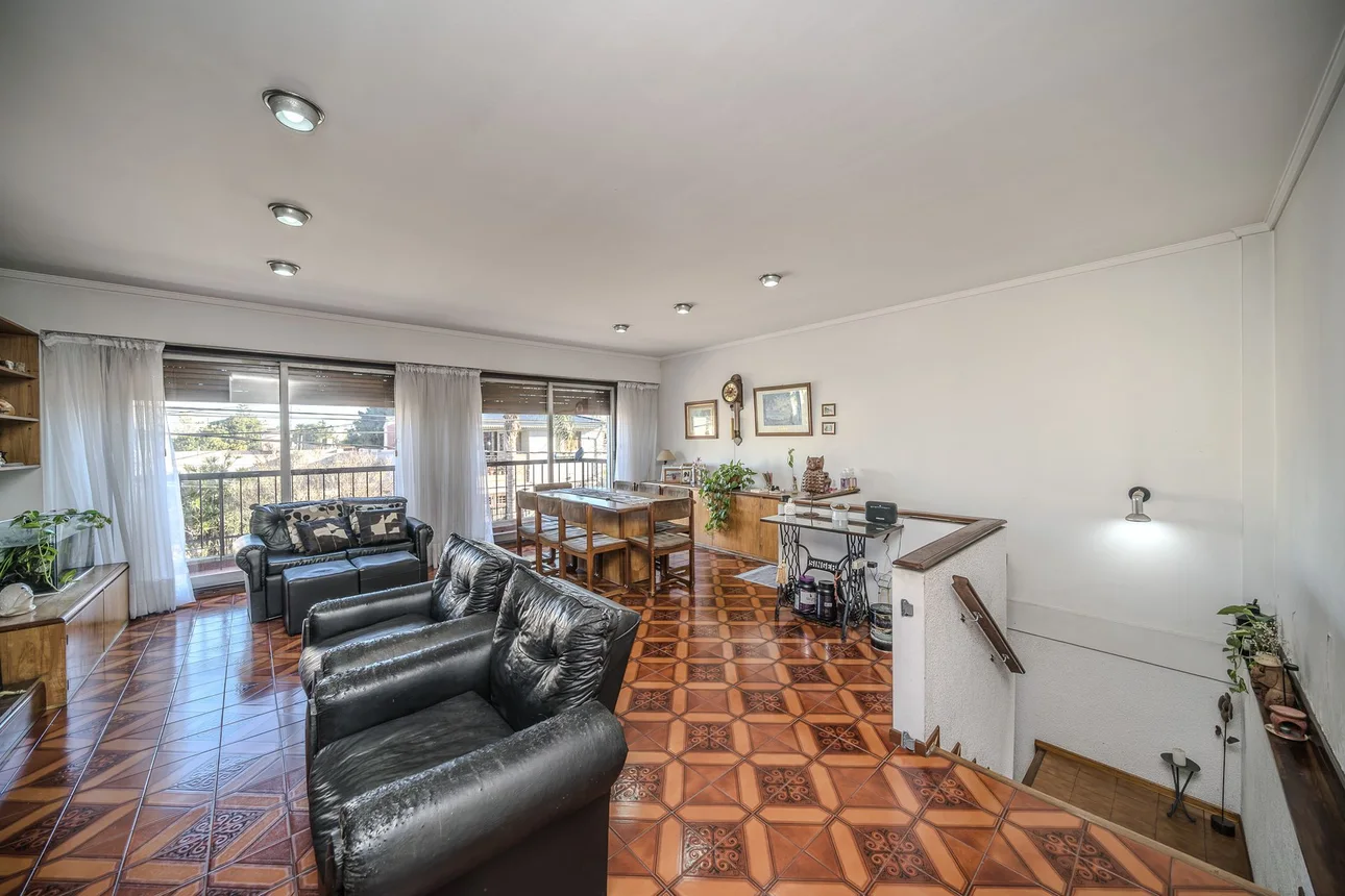 Casa de 4 ambientes en venta en Caseros, Fray Mamerto Esquiú 5100, foto 3