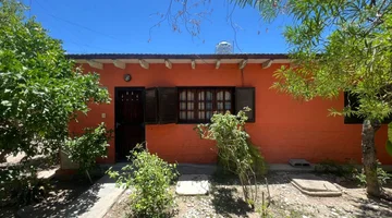 Departamento PB. 2 habitaciones, 2 baños. Capital