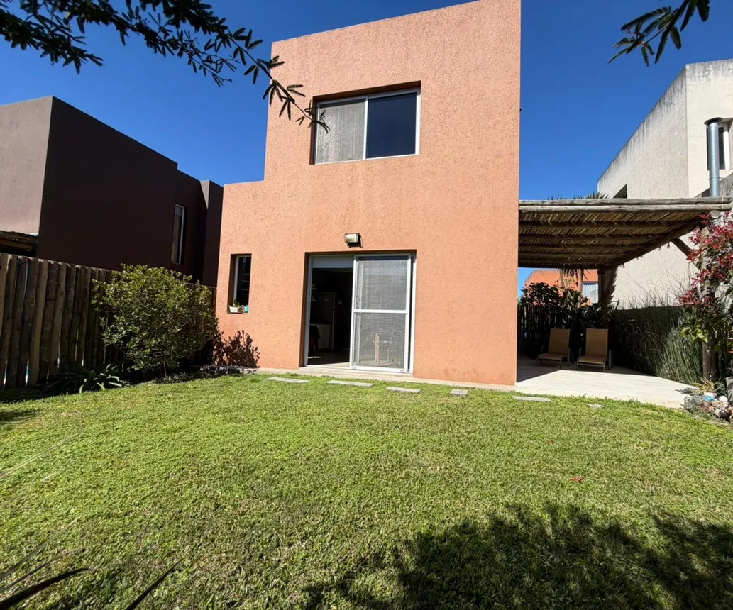 Casa dúplex en venta en Manuel Alberti, foto 3