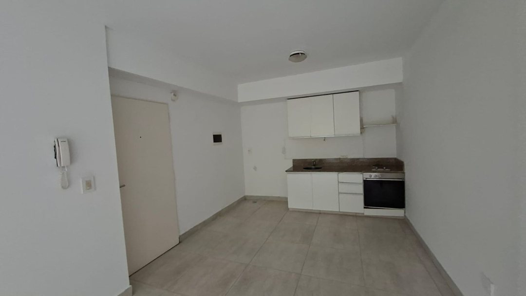 ALQUILER  MONOAMBIENTE CABALLITO  CON BALCON