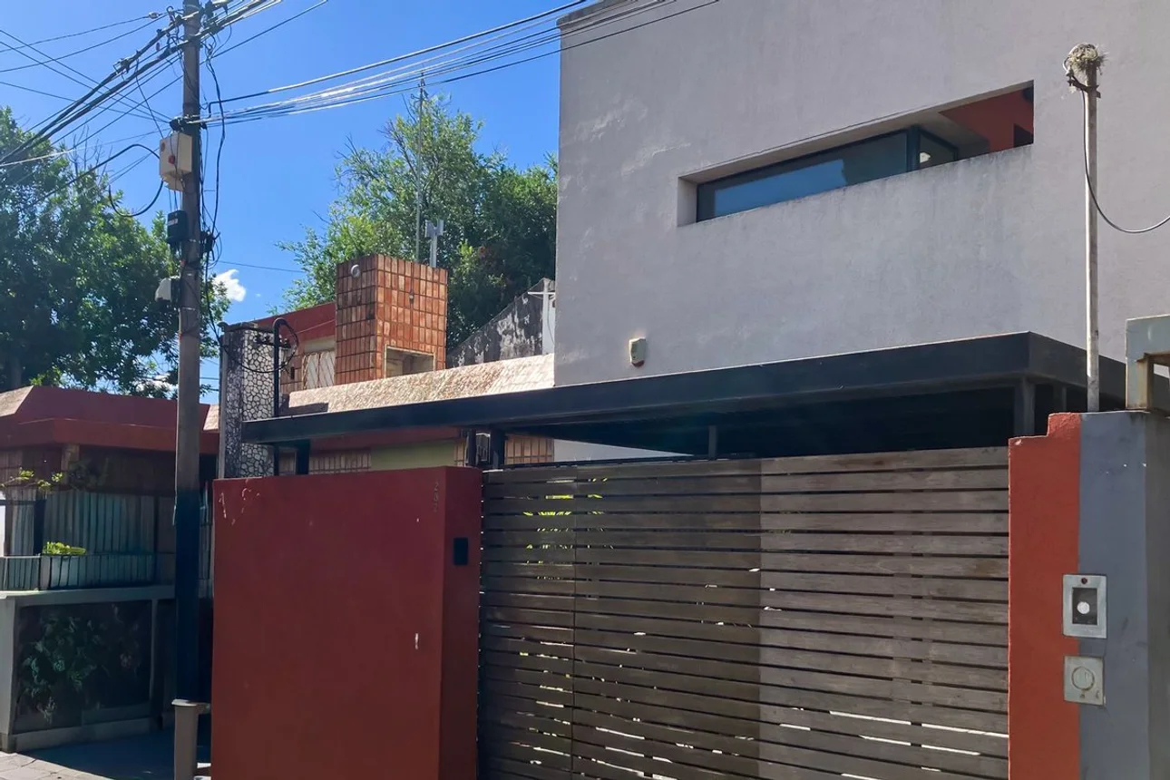 Casa de 6 ambientes en venta en Rosario, Ricardo Núñez 200, foto 2