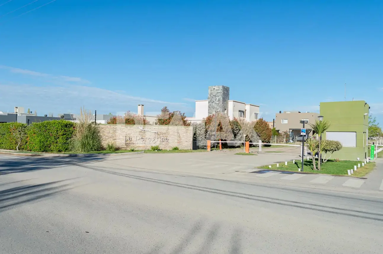 PH de 6 ambientes en venta en Neuquén, Gobernador Anaya 3900