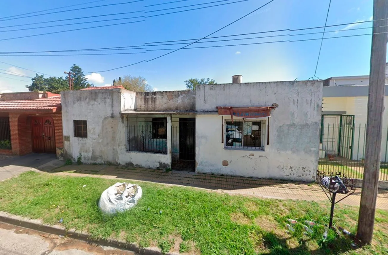 Casa de 3 ambientes en venta en Berazategui, Calle 141 800, foto 2