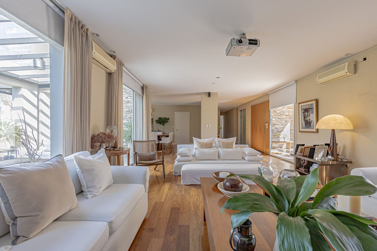Foto 3 — Venta hermosa casa de 6 Amb - Los Pingüinos