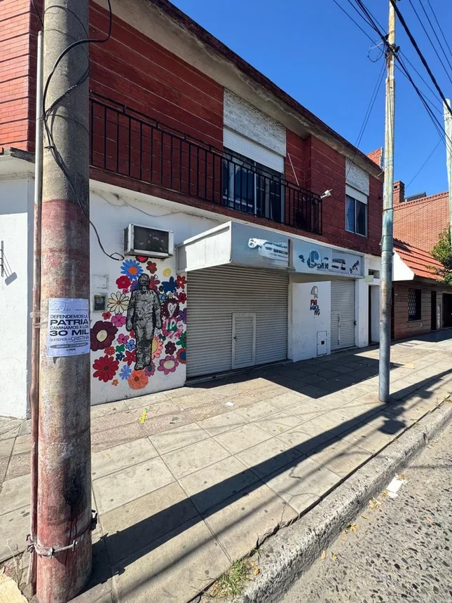 Local y departamento 3 ambientes en lanus, foto 4