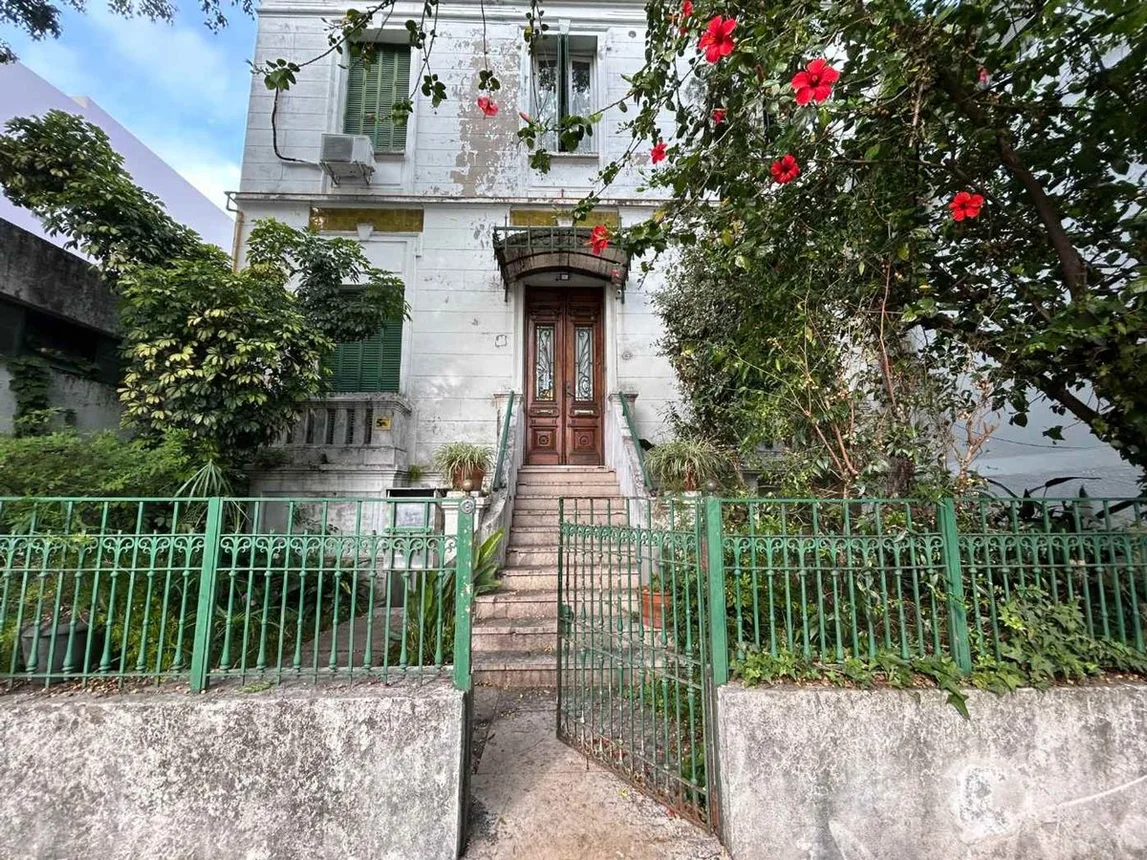 Casa de 5 ambientes en venta en Villa Pueyrredón, Terrada 5100