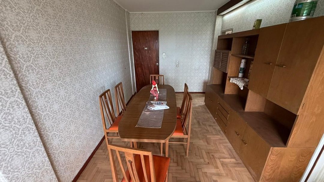 Departamento con Cochera en Costanera en venta!