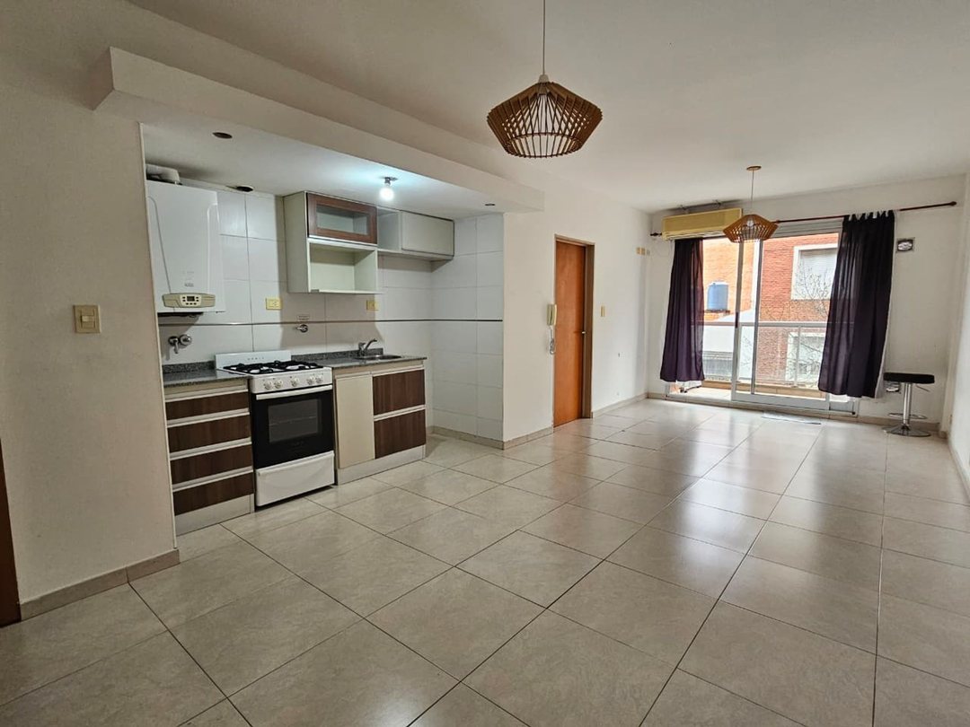 ALQUILER MONOAMBIENTE CON BALCON SAN CRISTOBAL