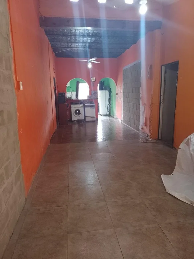 Casa de 5 ambientes en venta en Moreno, Roberto Koch 2500, foto 3