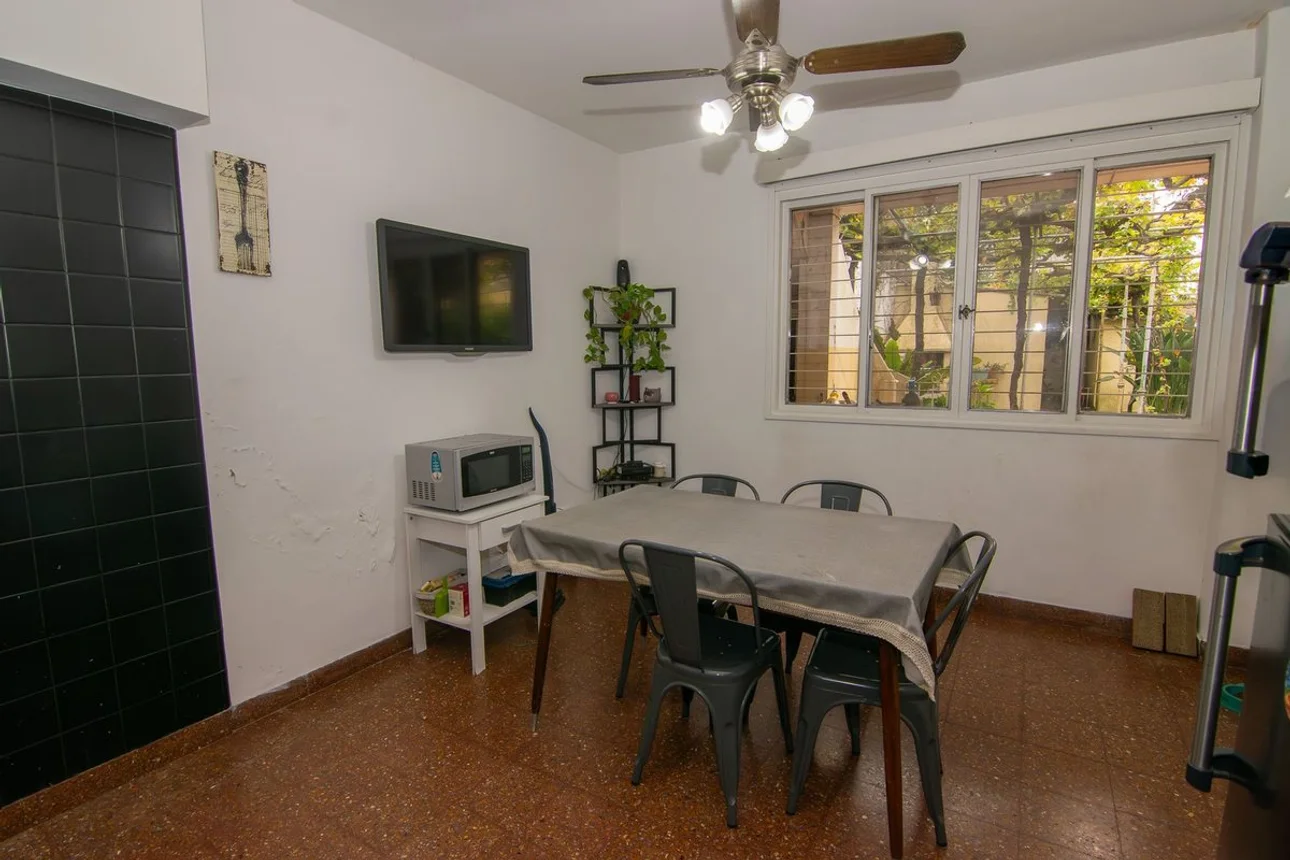 Casa en venta en Caseros, foto 2