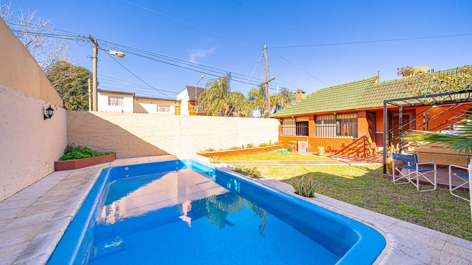 Casa en venta en Villa Luzuriaga, foto 3