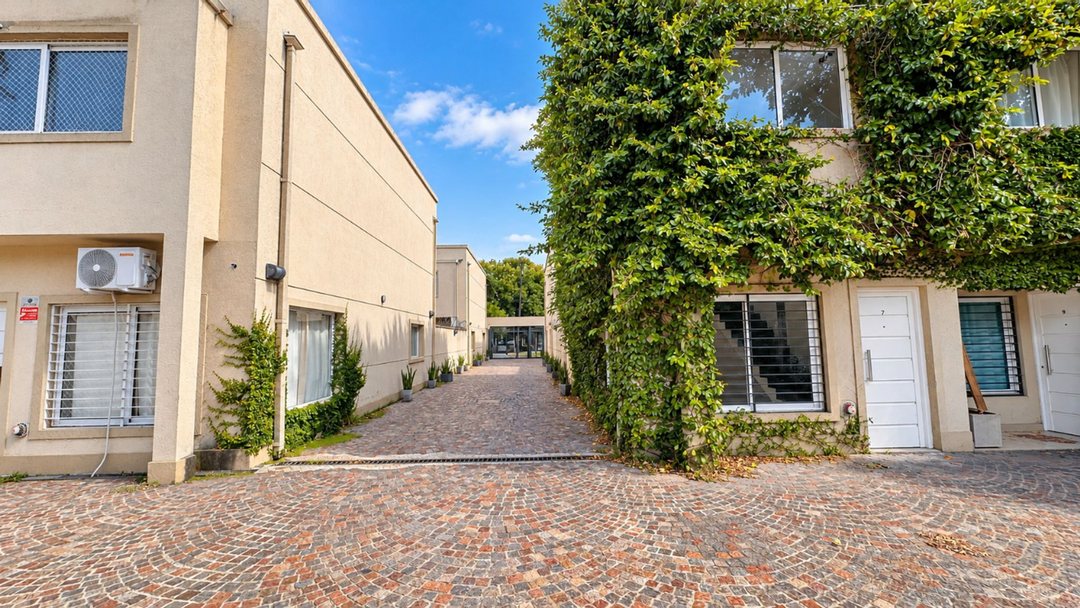 Dúplex 3 ambientes en venta en Ezeiza