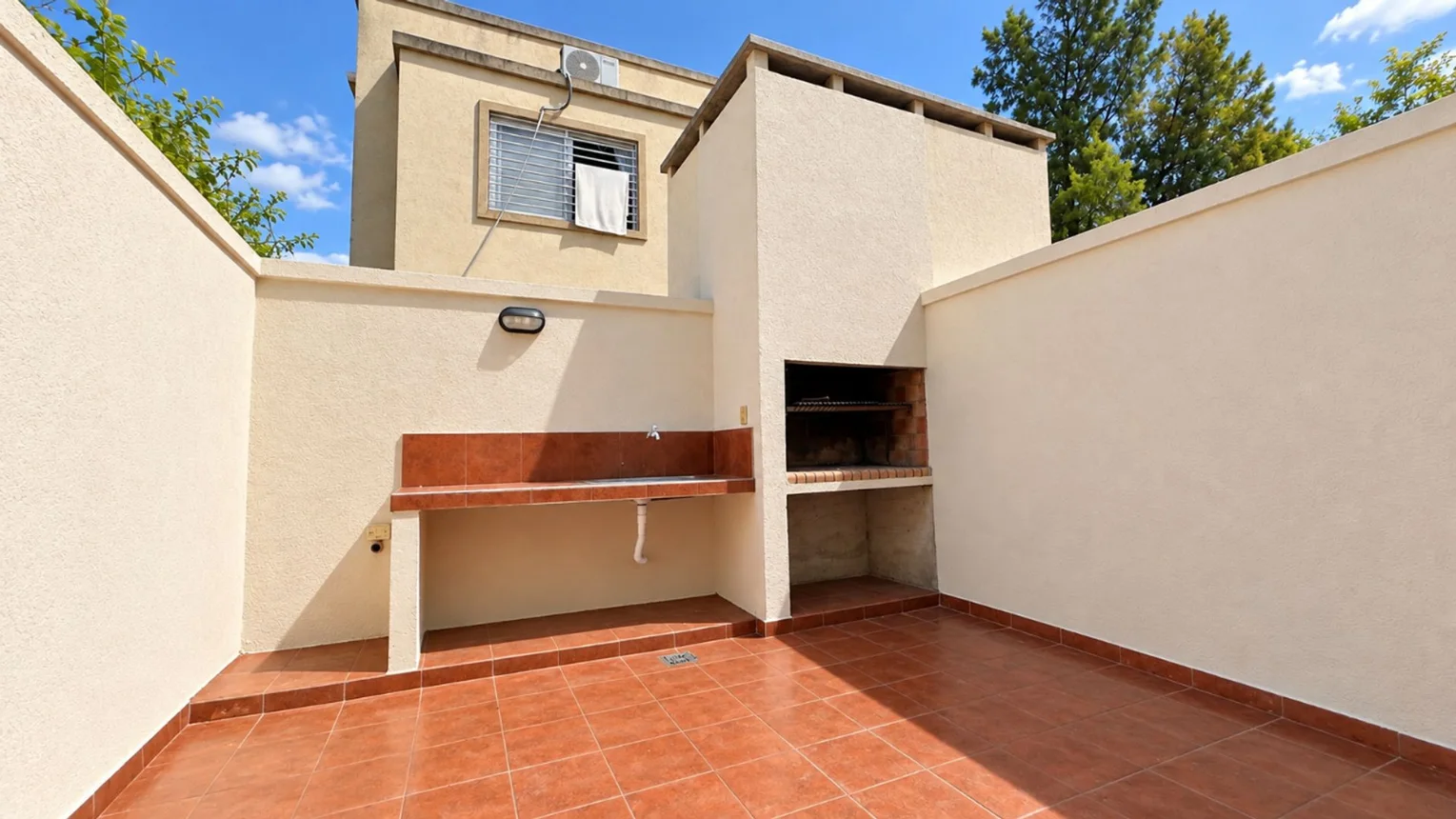 Casa dúplex de 3 ambientes en venta en Ezeiza, Lorenza Zenavilla 500, foto 2
